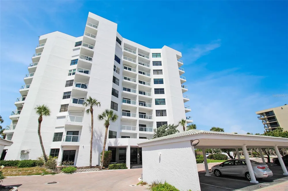 1050 LONGBOAT CLUB ROAD #702 Longboat Key, FL 34228