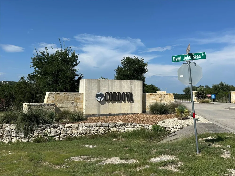 2120 Senora Ridge Canyon Lake, TX 78133