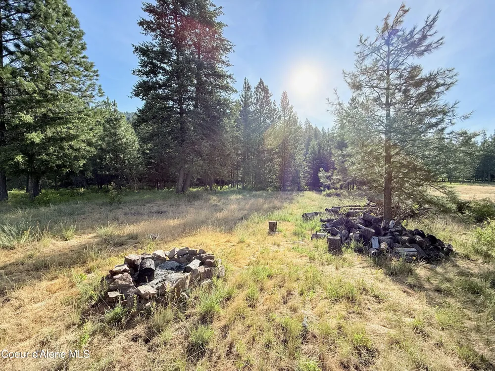 869 Eagle Ridge Lane Kingston, ID 83839