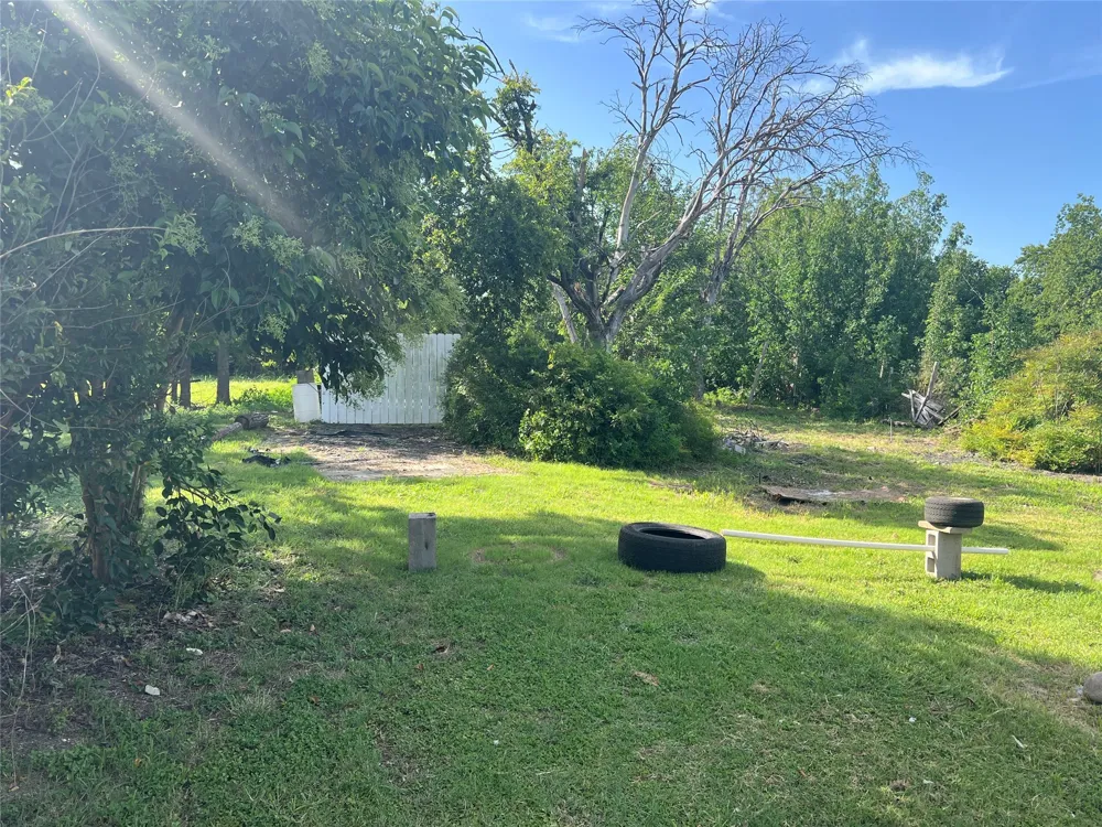 791 Hardeman Italy, TX 76651