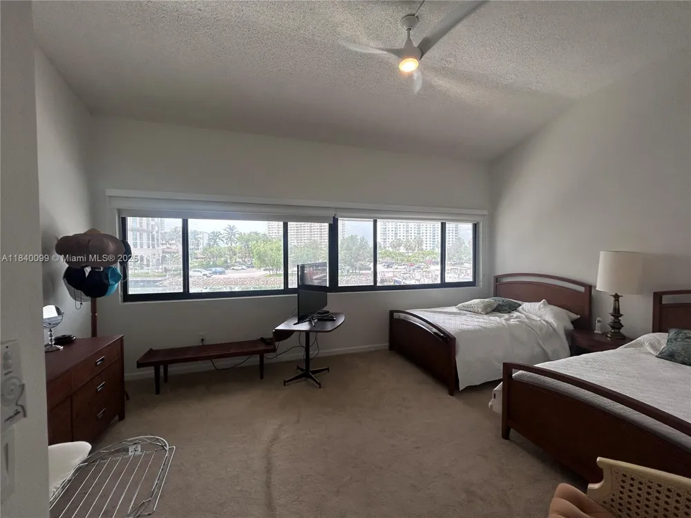 324 Poinciana Dr Sunny Isles Beach, FL 33160