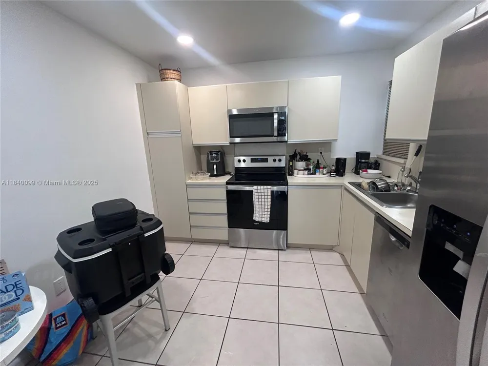 324 Poinciana Dr Sunny Isles Beach, FL 33160