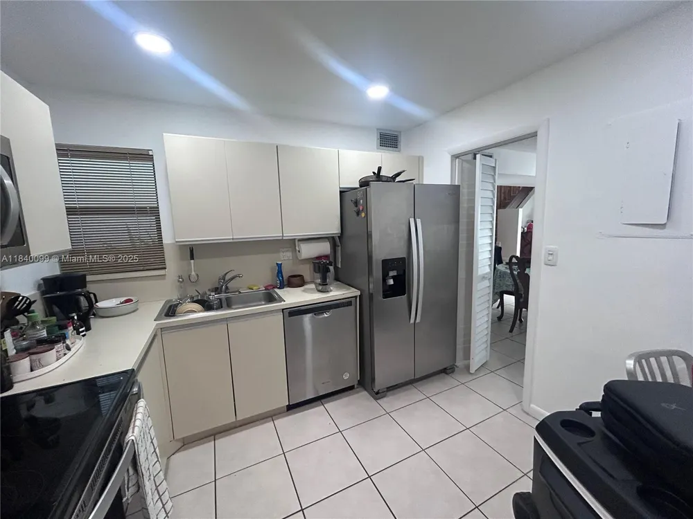 324 Poinciana Dr Sunny Isles Beach, FL 33160