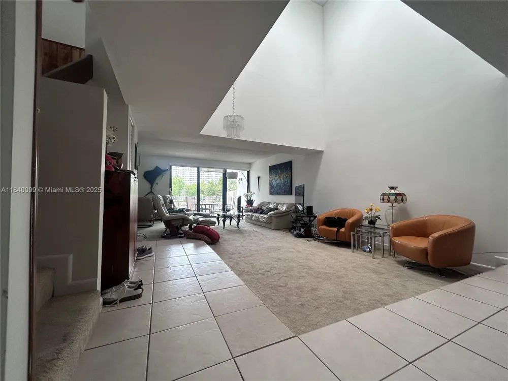 324 Poinciana Dr Sunny Isles Beach, FL 33160