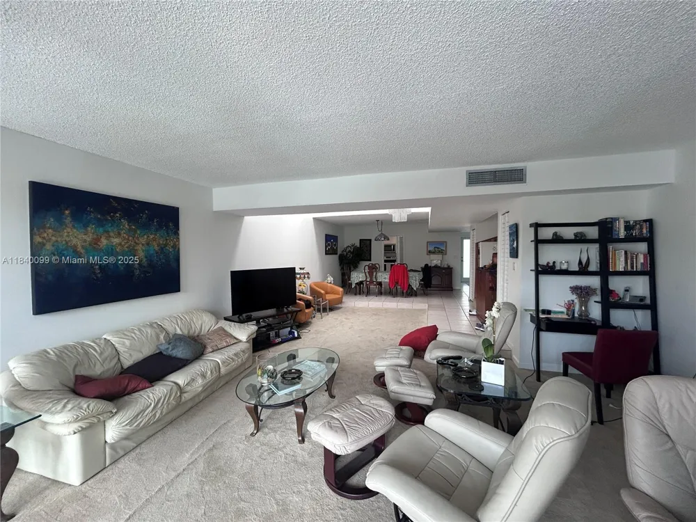 324 Poinciana Dr Sunny Isles Beach, FL 33160