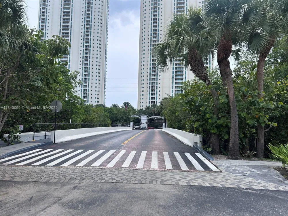 324 Poinciana Dr Sunny Isles Beach, FL 33160