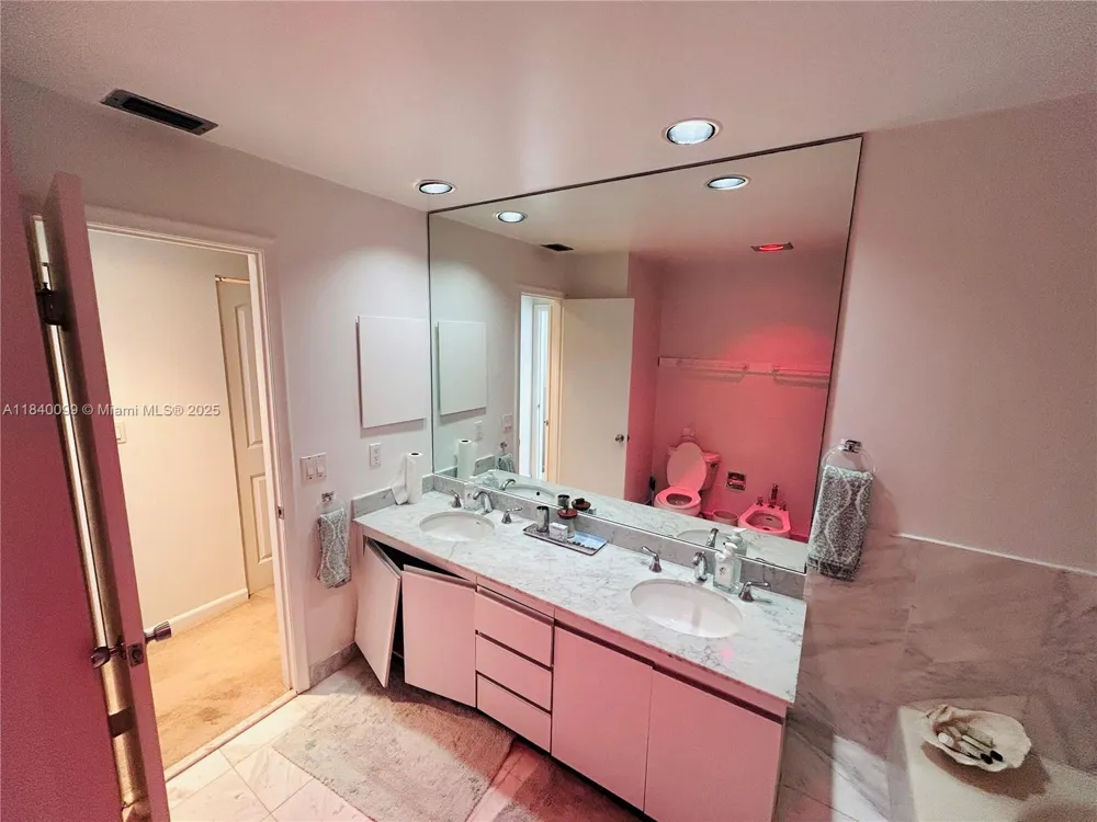 324 Poinciana Dr Sunny Isles Beach, FL 33160
