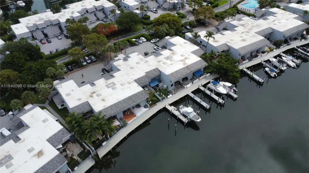 324 Poinciana Dr Sunny Isles Beach, FL 33160