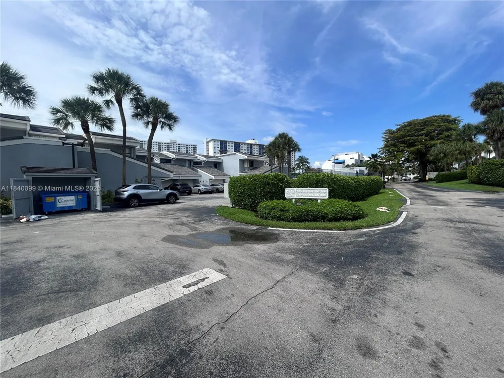 324 Poinciana Dr Sunny Isles Beach, FL 33160