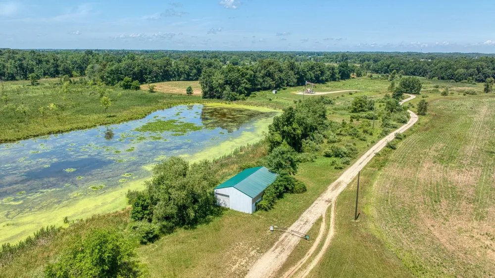 8896 CASE ROAD Brooklyn, MI 49230
