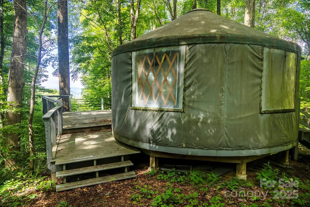1710 Roaring Fork Road Mars Hill, NC 28754