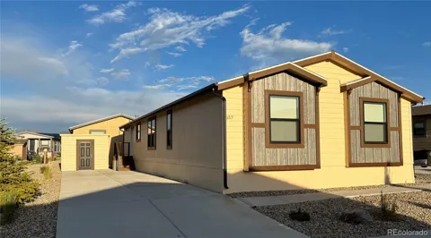 551 Summit Trail