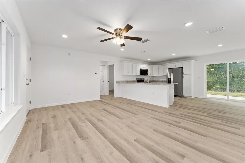 13119 NE 7TH LOOP Silver Springs, FL 34488