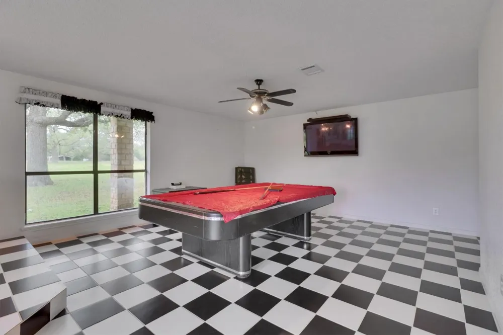 847 Highway 95 S Smithville, TX 78957