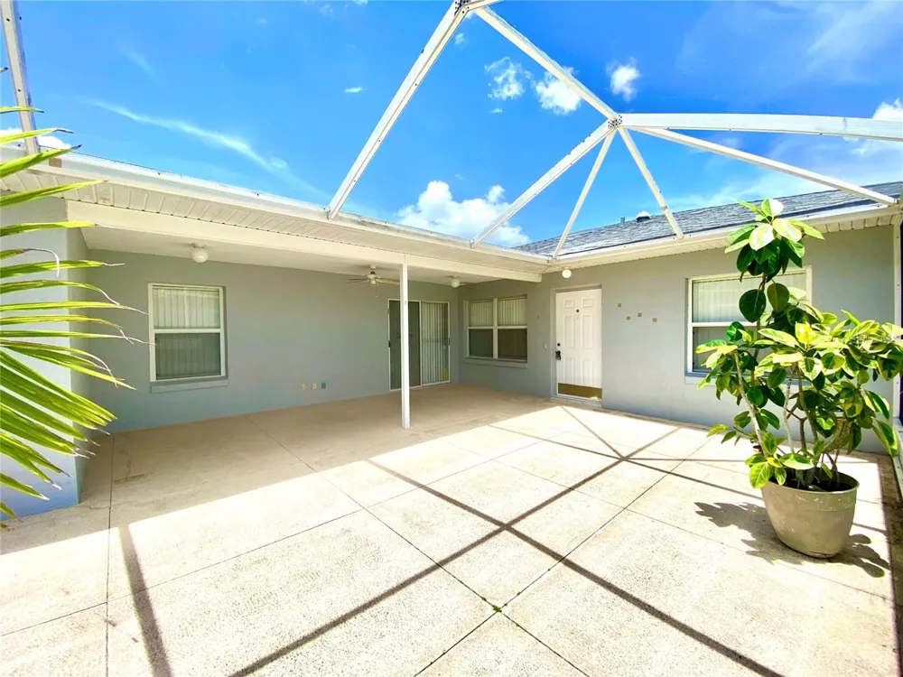 1129 APPLE TERRACE Leesburg, FL 34748