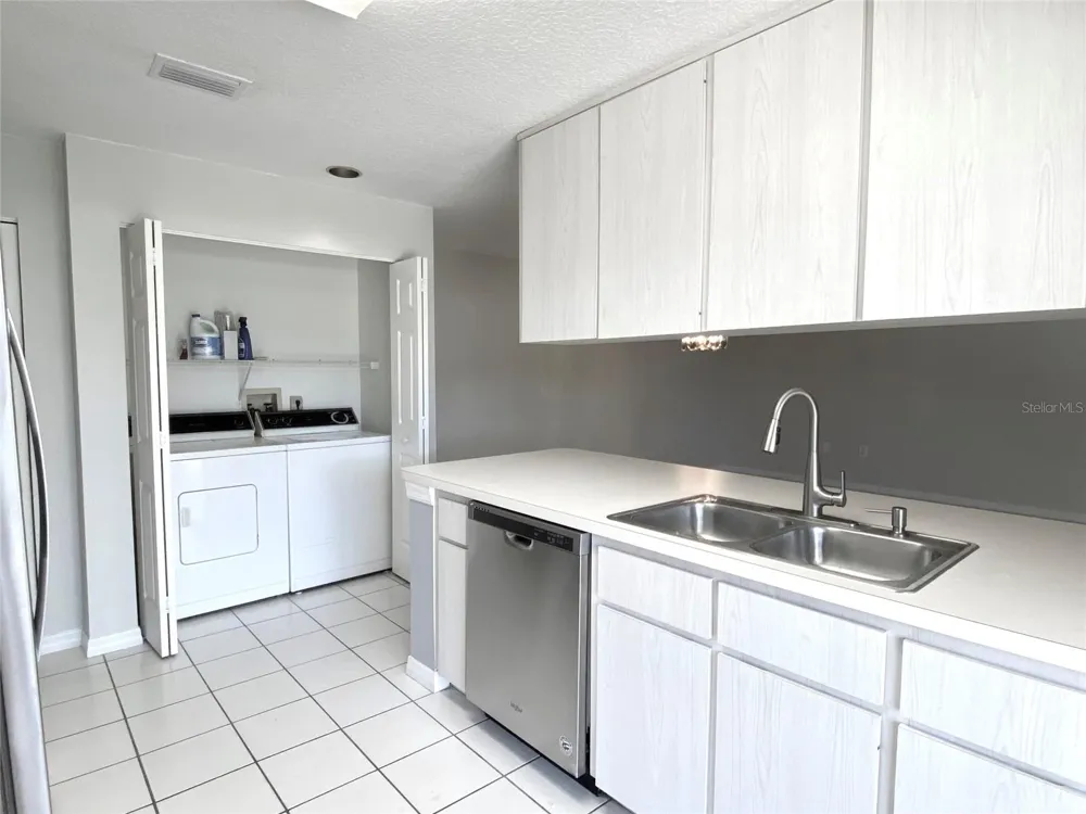 1129 APPLE TERRACE Leesburg, FL 34748