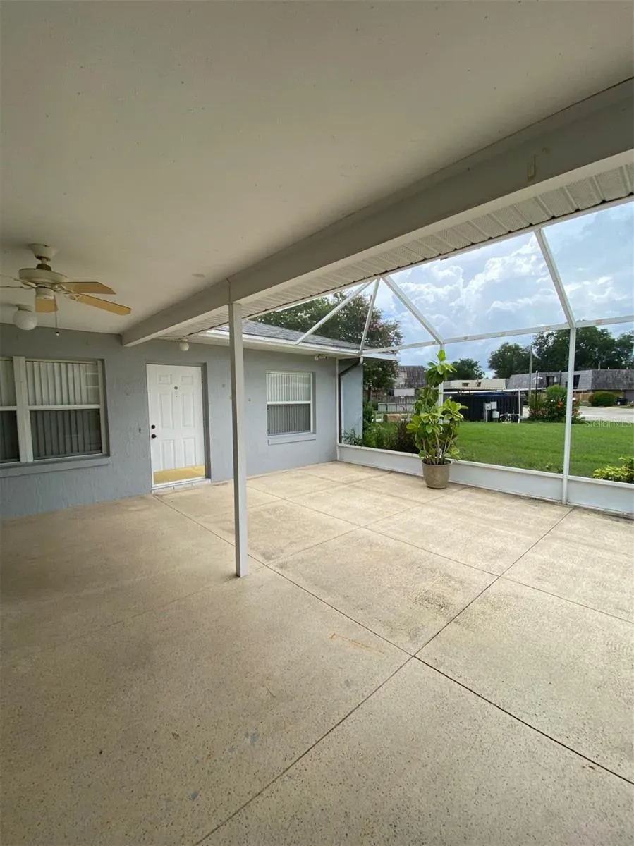 1129 APPLE TERRACE Leesburg, FL 34748