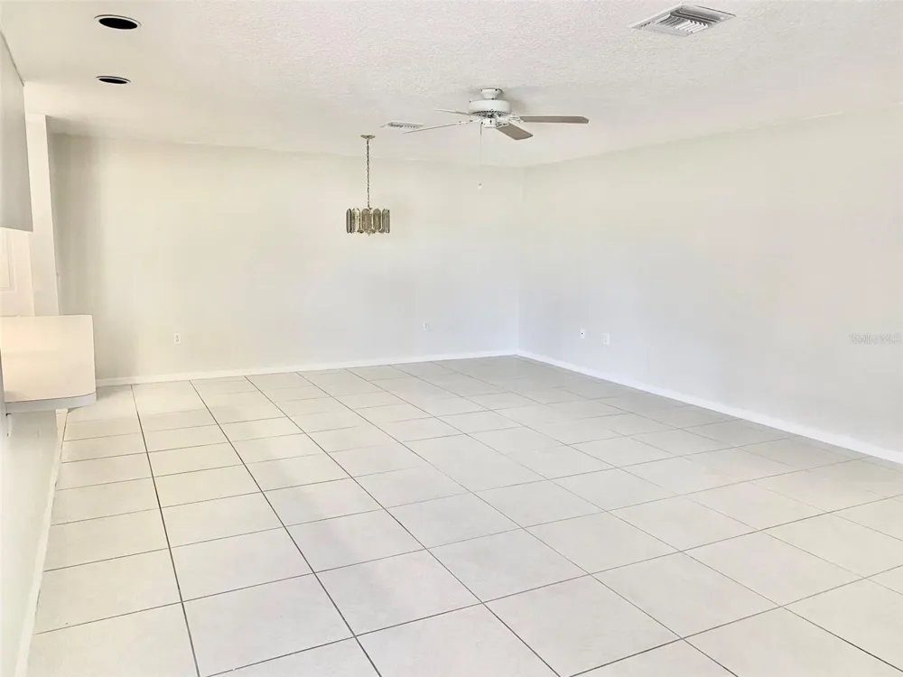 1129 APPLE TERRACE Leesburg, FL 34748
