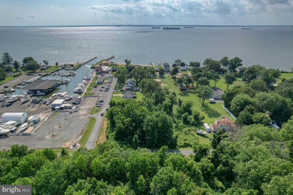 ALLEN AVENUE Stevensville, MD 21666