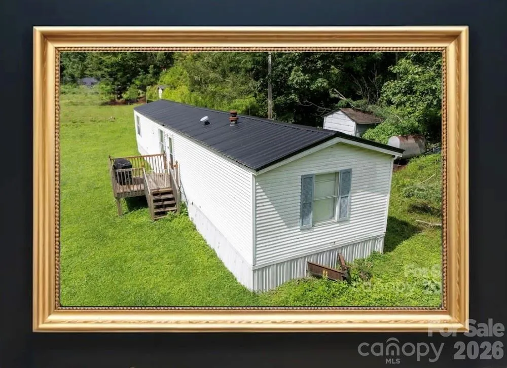492 Chestnut Mountain Road Spruce Pine, NC 28777