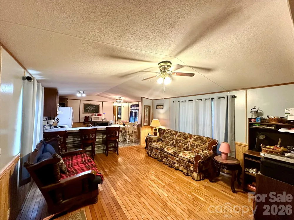 492 Chestnut Mountain Road Spruce Pine, NC 28777