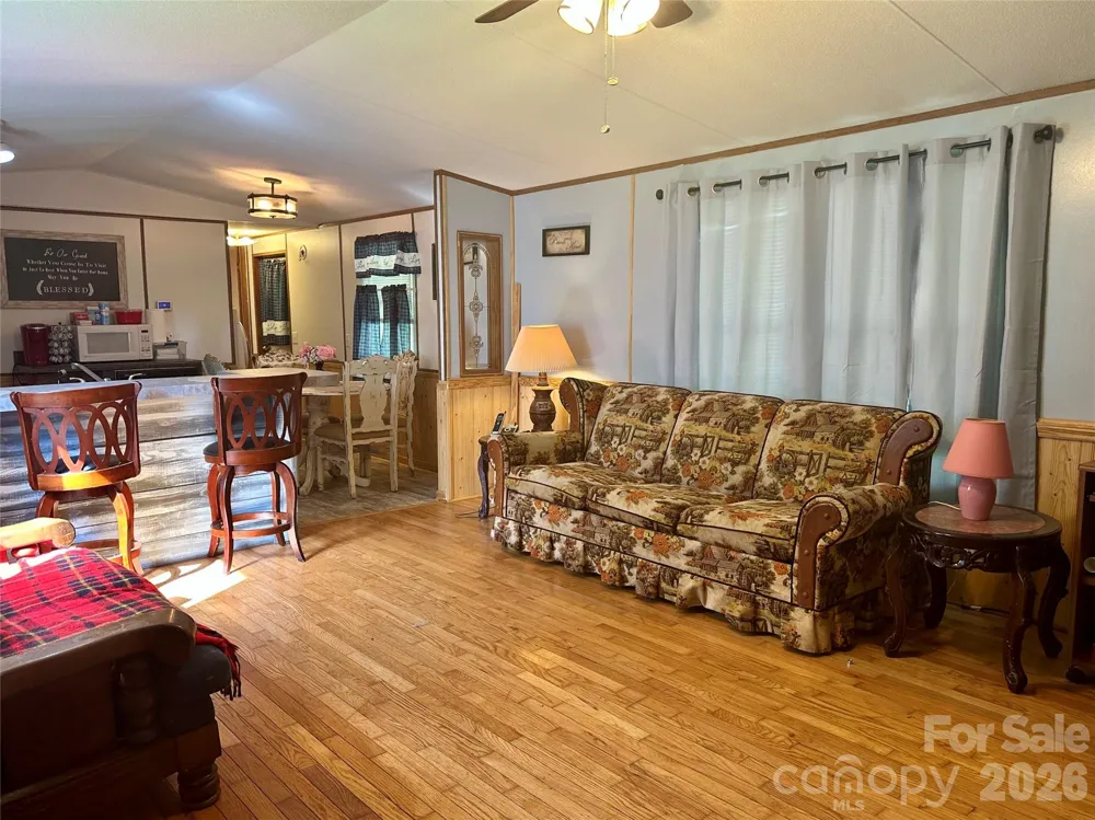 492 Chestnut Mountain Road Spruce Pine, NC 28777