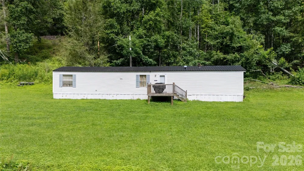 492 Chestnut Mountain Road Spruce Pine, NC 28777