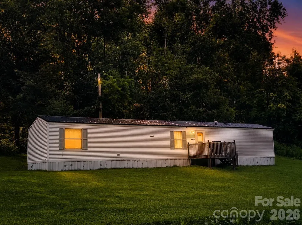 492 Chestnut Mountain Road Spruce Pine, NC 28777