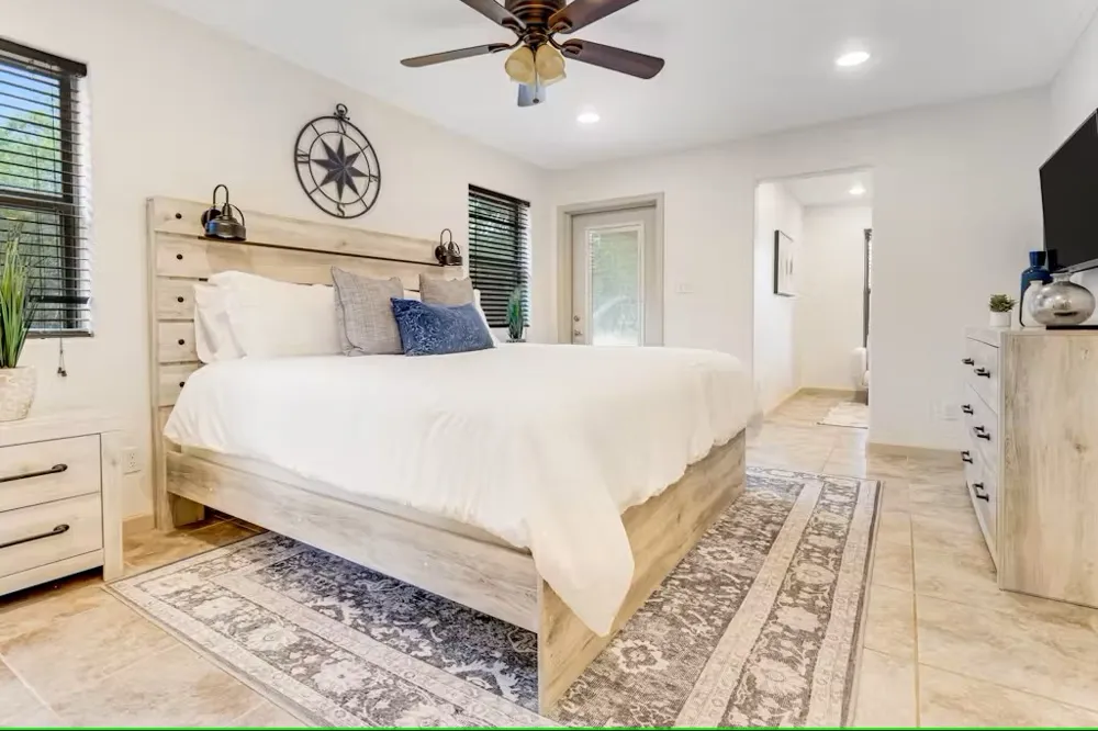 1374 Forest View Drive Blanco, TX 78606