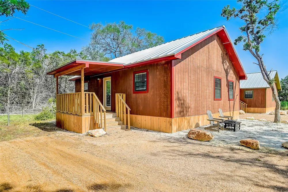 1374 Forest View Drive Blanco, TX 78606