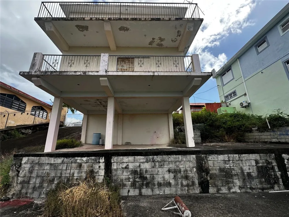 D URB. EL EDEN D-7 Coamo, PR 00769
