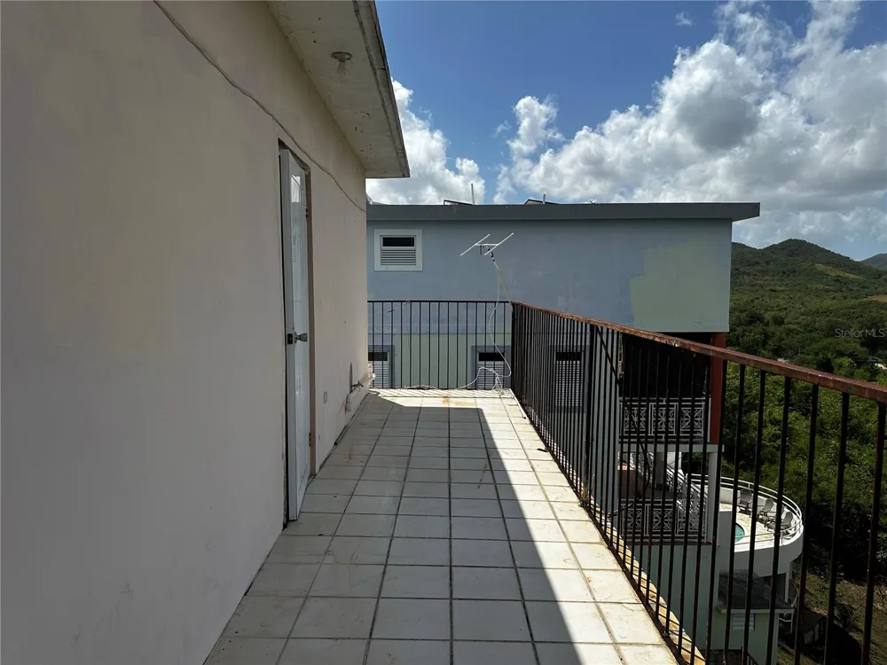 D URB. EL EDEN D-7 Coamo, PR 00769