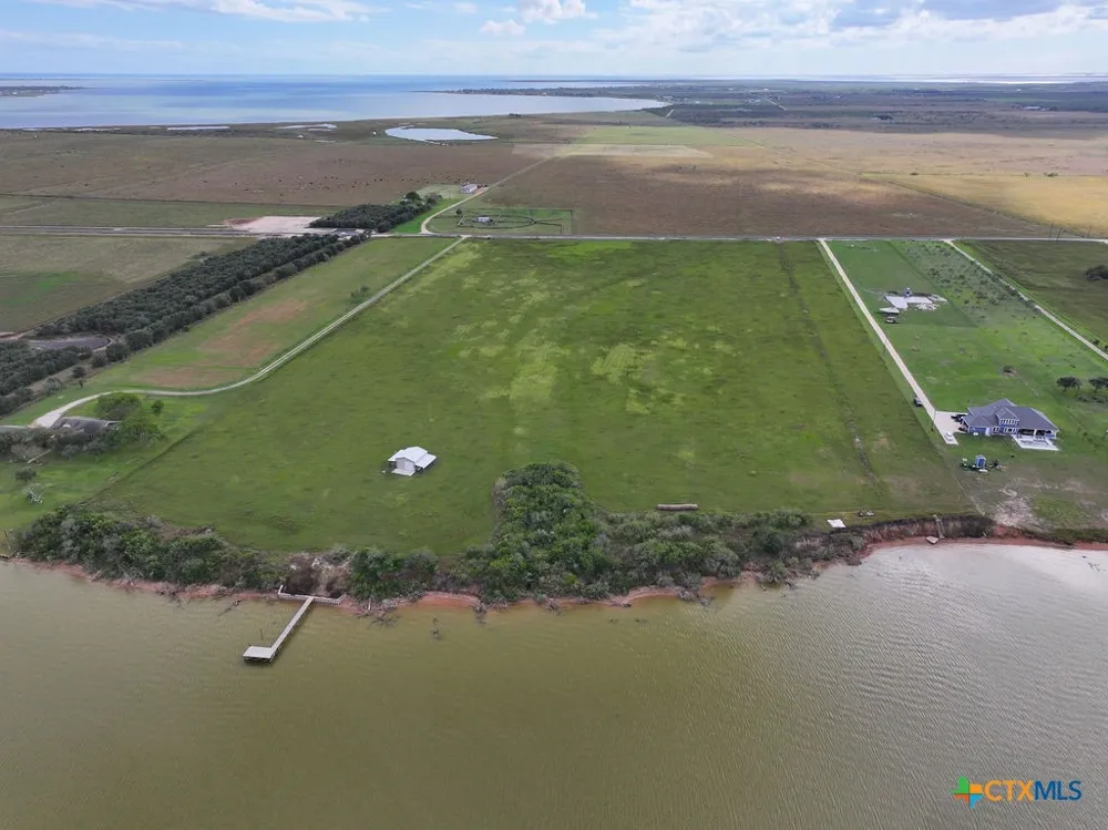 7 Shoreline Lane Port Lavaca, TX 77979