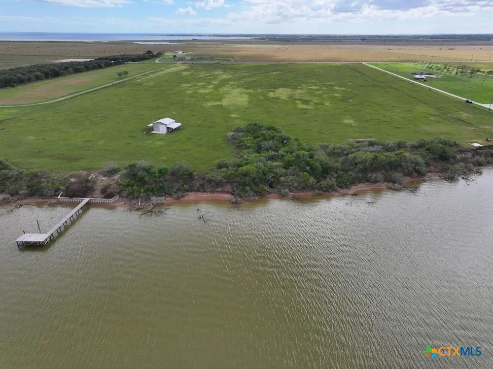 7 Shoreline Lane Port Lavaca, TX 77979