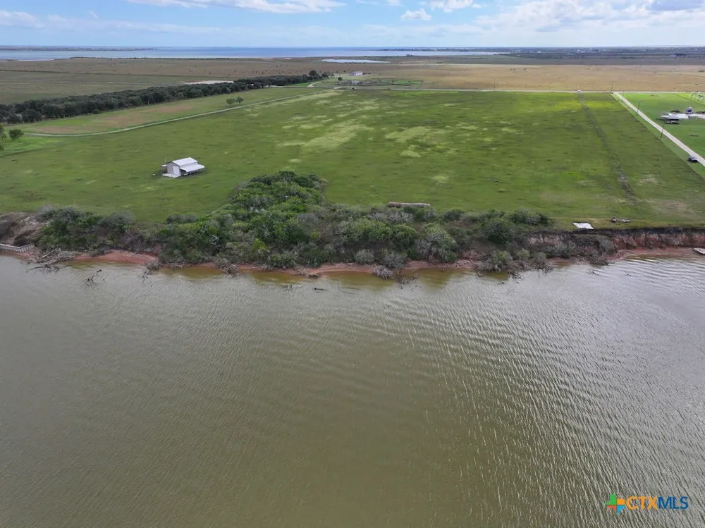 7 Shoreline Lane Port Lavaca, TX 77979