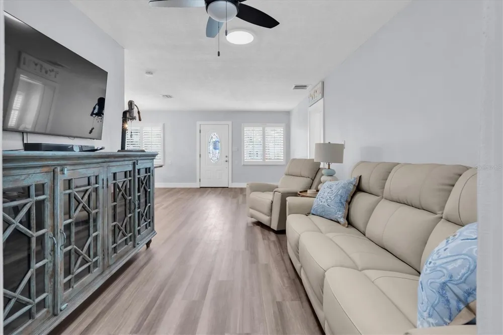 528 77TH AVENUE St Pete Beach, FL 33706