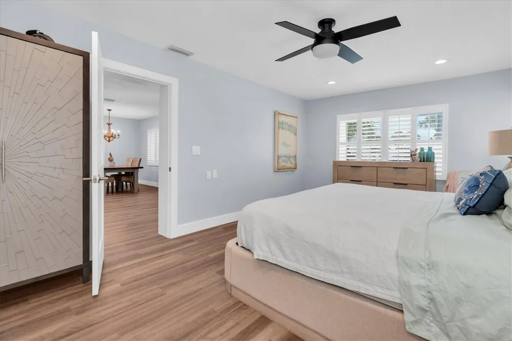 528 77TH AVENUE St Pete Beach, FL 33706