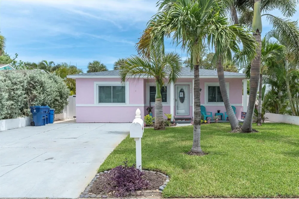 528 77TH AVENUE St Pete Beach, FL 33706