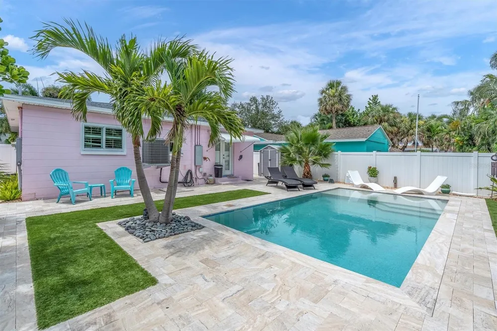 528 77TH AVENUE St Pete Beach, FL 33706