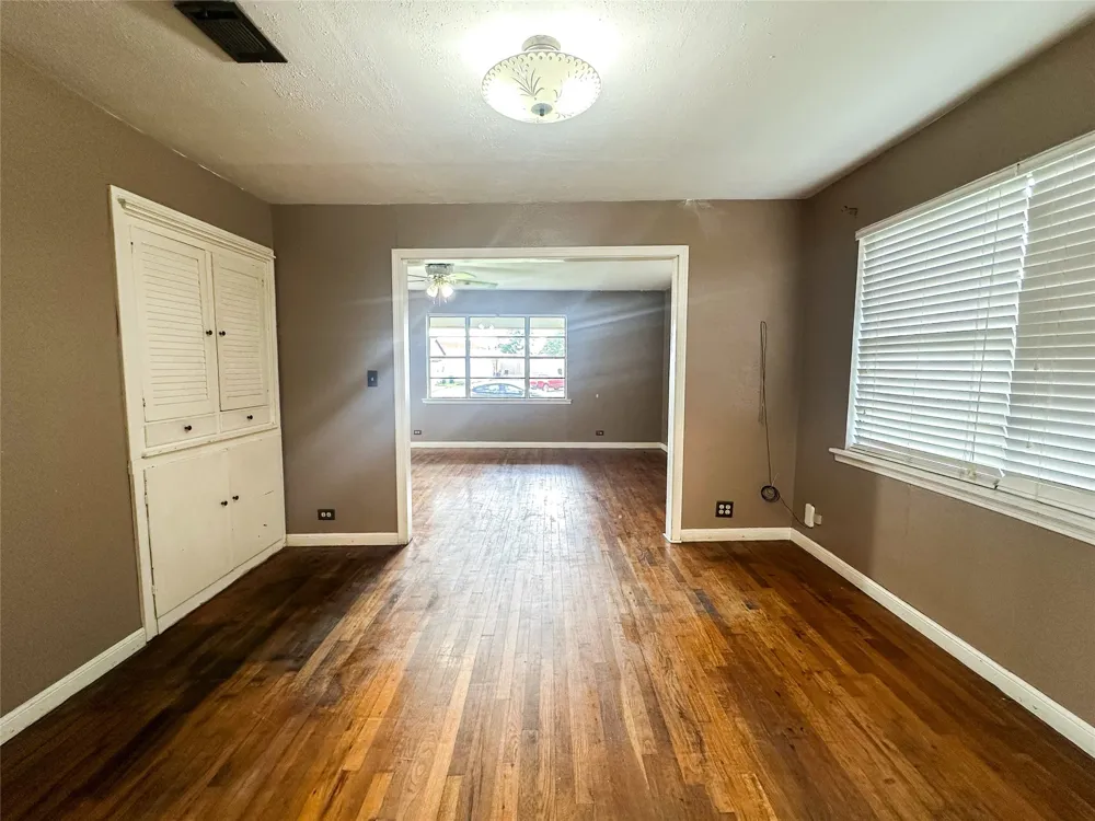 407 Bremond Street Franklin, TX 77856