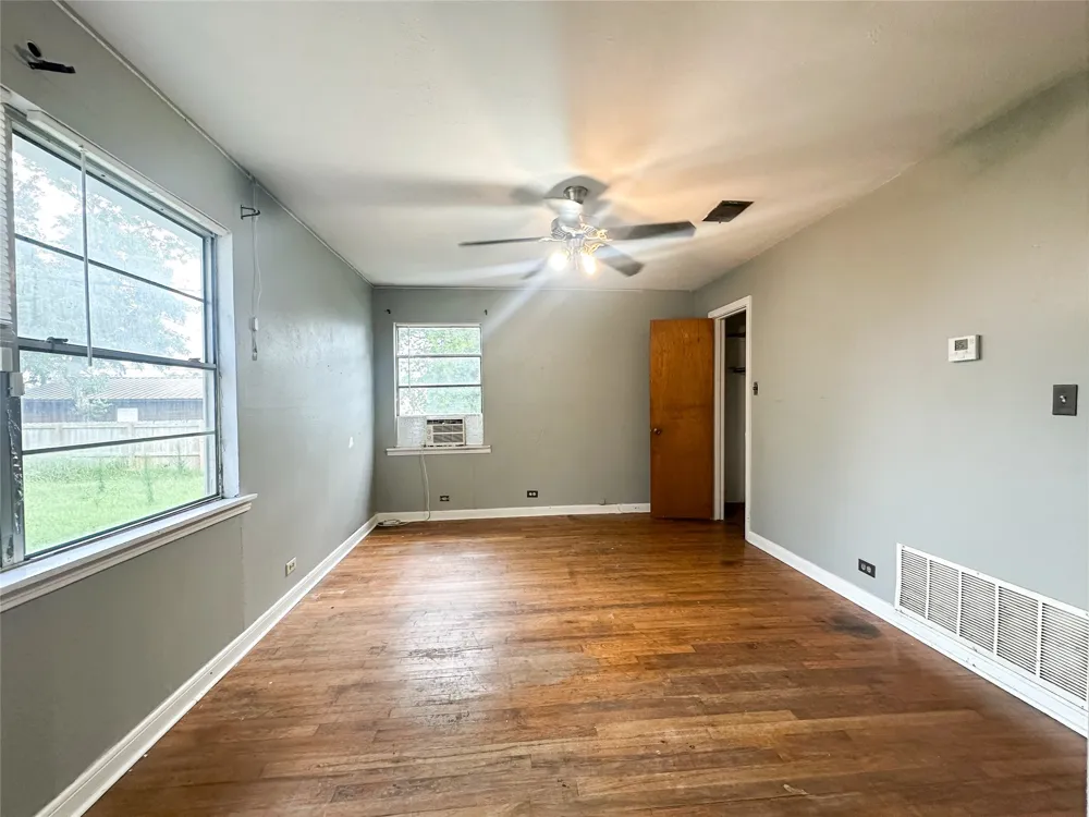 407 Bremond Street Franklin, TX 77856