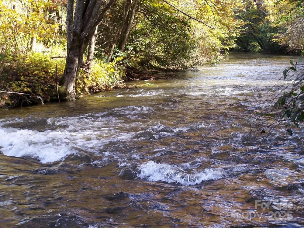 0 Mountain River Place Zirconia, NC 28773