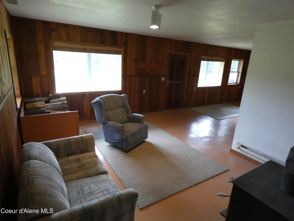 366 Yukon Road Bonners Ferry, ID 83805