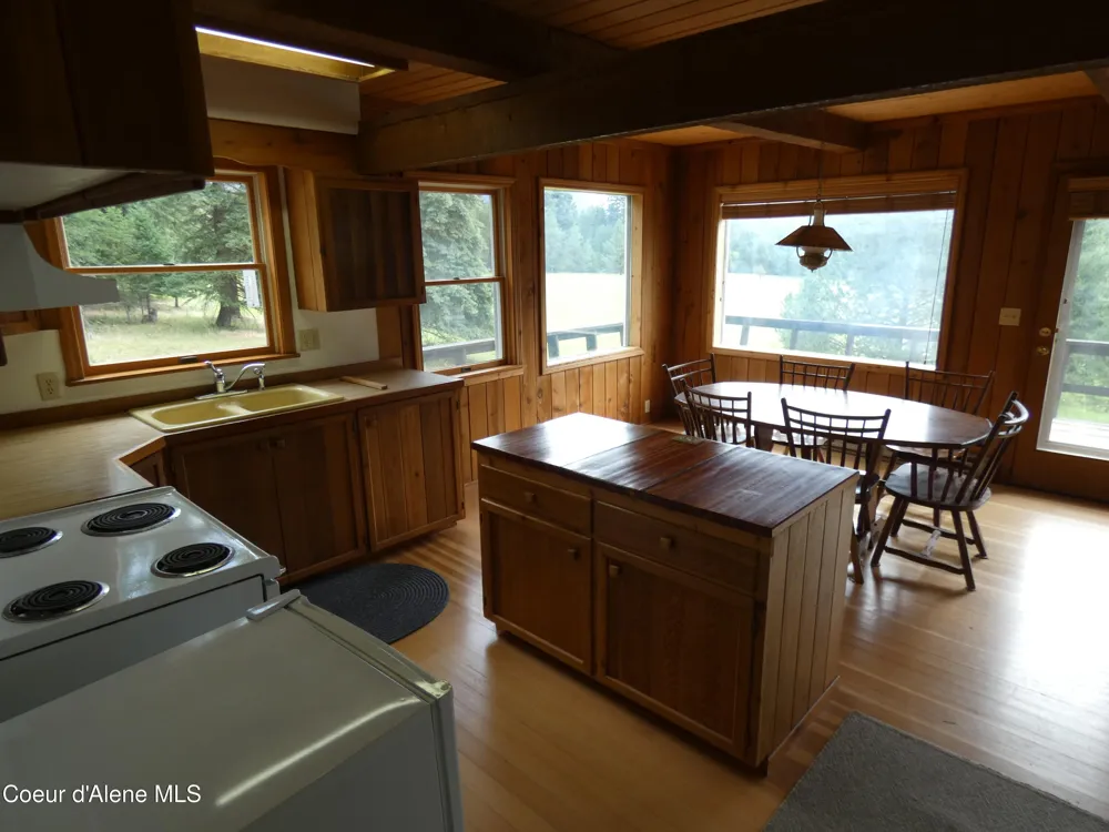 366 Yukon Road Bonners Ferry, ID 83805