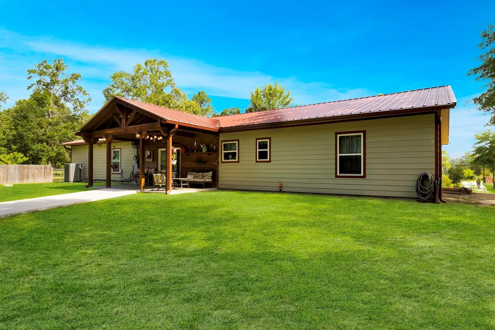 260 J T Smith Drive Corrigan, TX 75939