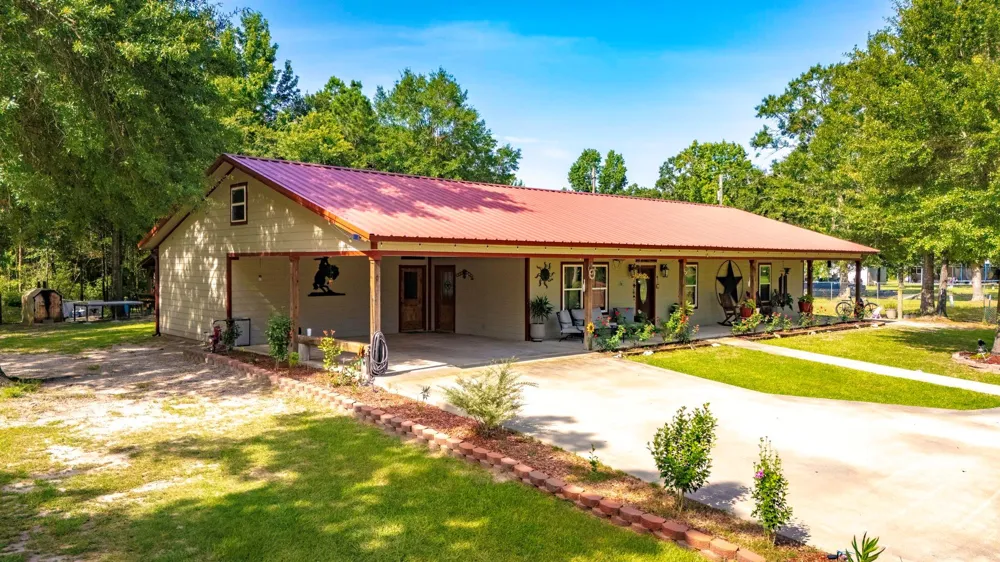 260 J T Smith Drive Corrigan, TX 75939