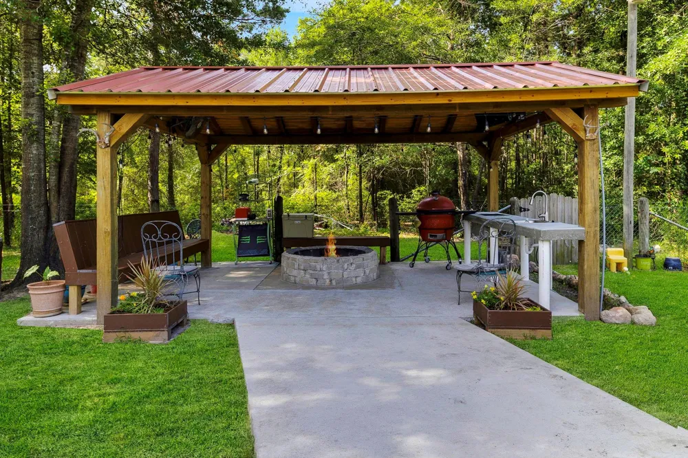 260 J T Smith Drive Corrigan, TX 75939