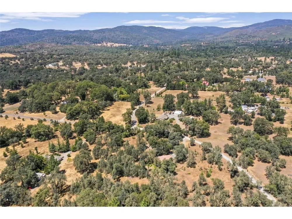 48 Rices Texas Hill Road Oregon House, CA 95962