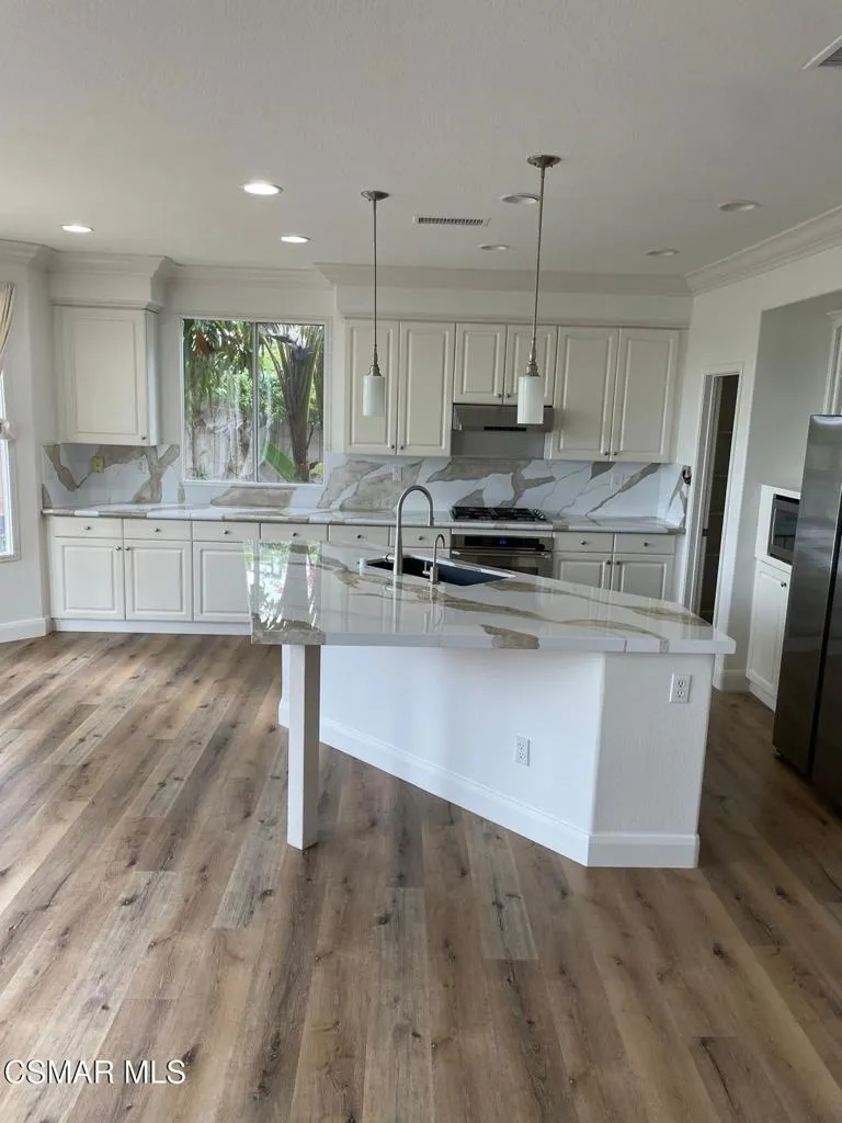2336 Summerwind Place Carlsbad, CA 92008
