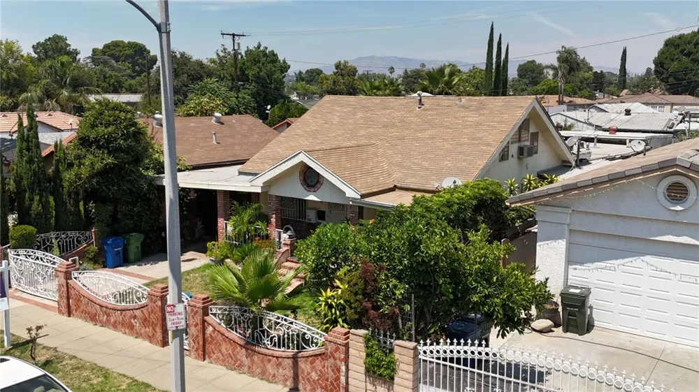 431 Workman Street San Fernando, CA 91340